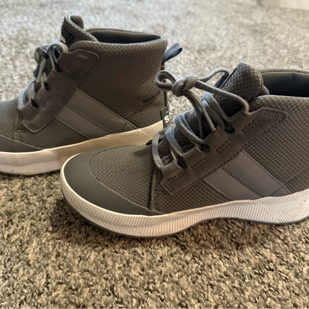 Sorel Charcoal Gray Sneakers